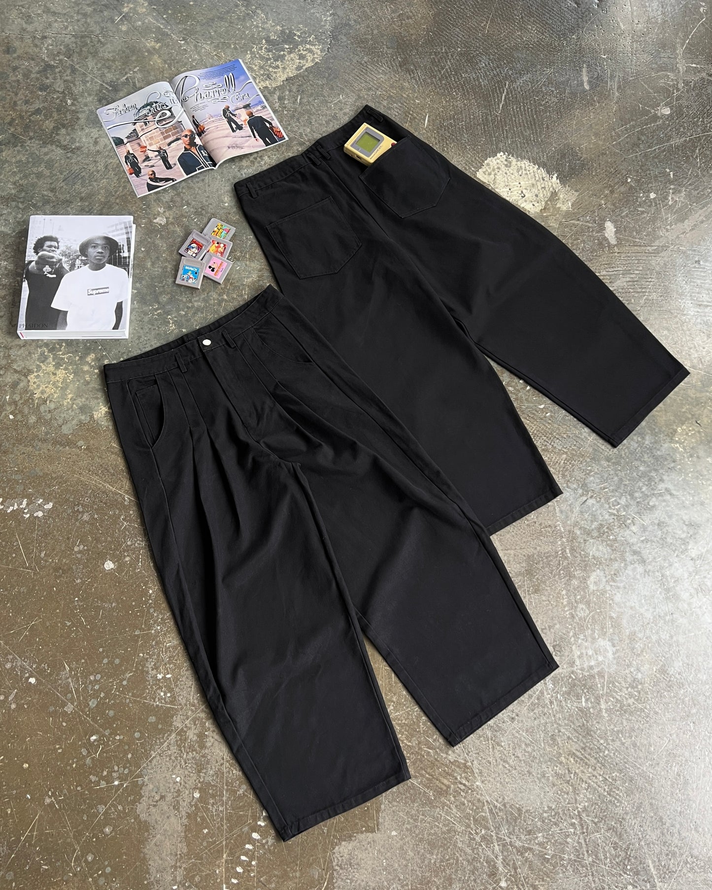 CONSTRUCTION PLEATED PANTS