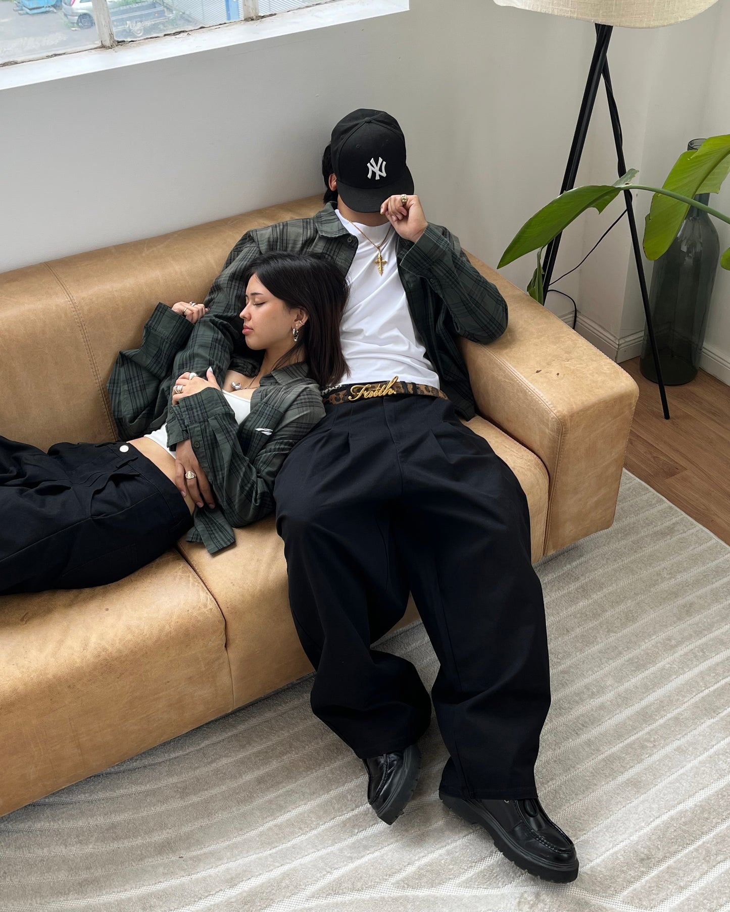 CONSTRUCTION PLEATED PANTS